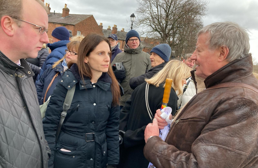 Aphra speaks to Dave Hampson at the Wall Walk
